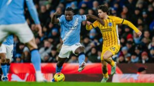 Manchester City gặp khó trước Brighton Hove Albion